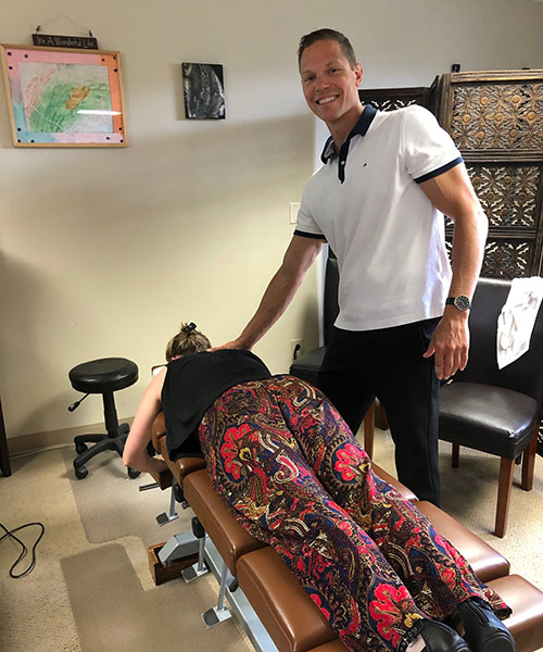 Chiropractor Vernon BC Elliot Lysyk Patient Adjustment