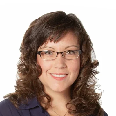 Office Manager Lori, of Arise Chiropractic and Wellness